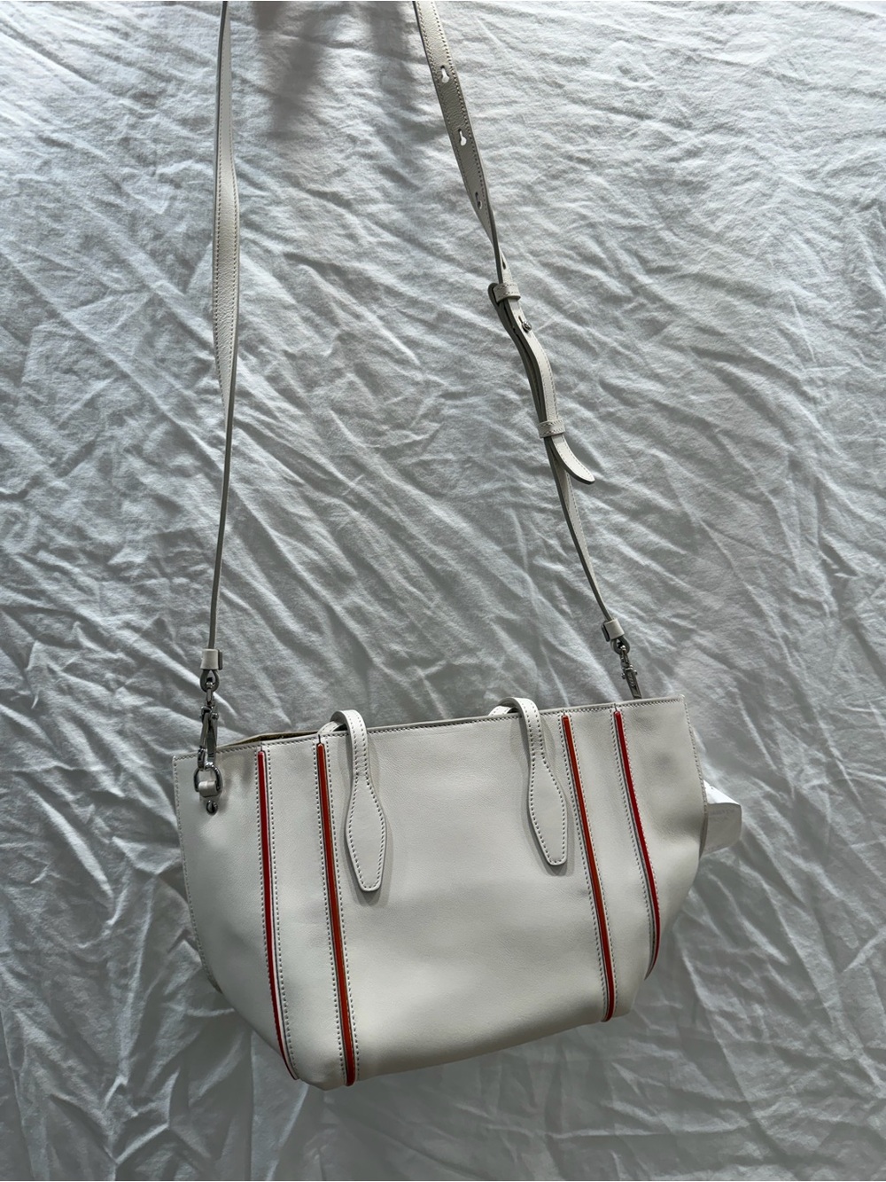 Tod’s White Leather Tote Bag Red Stripe Detail